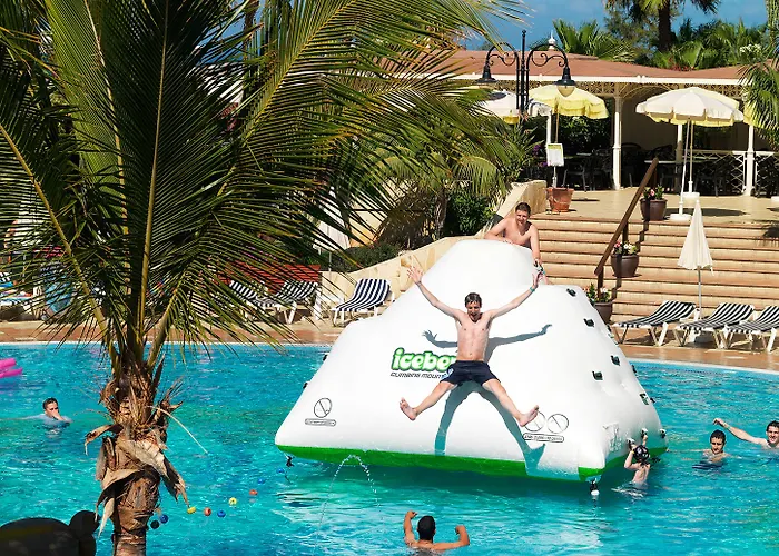 Ξενοδοχείο Gran Oasis 4*